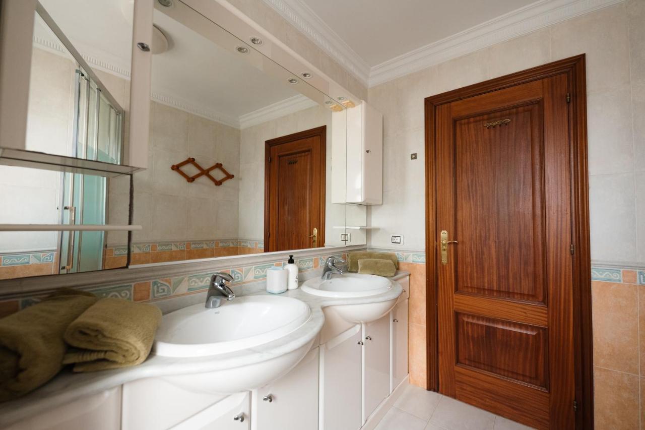 Faya On The First Ocean Line With New Heated Pool Vil·la *